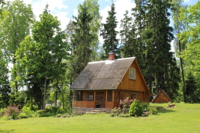 Auriņu māja un Sauna House