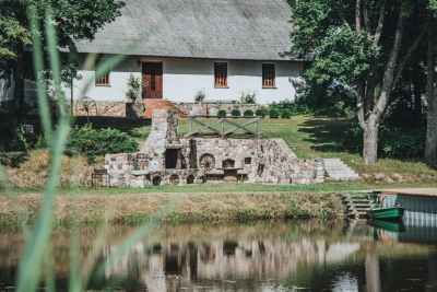 Senču muiža