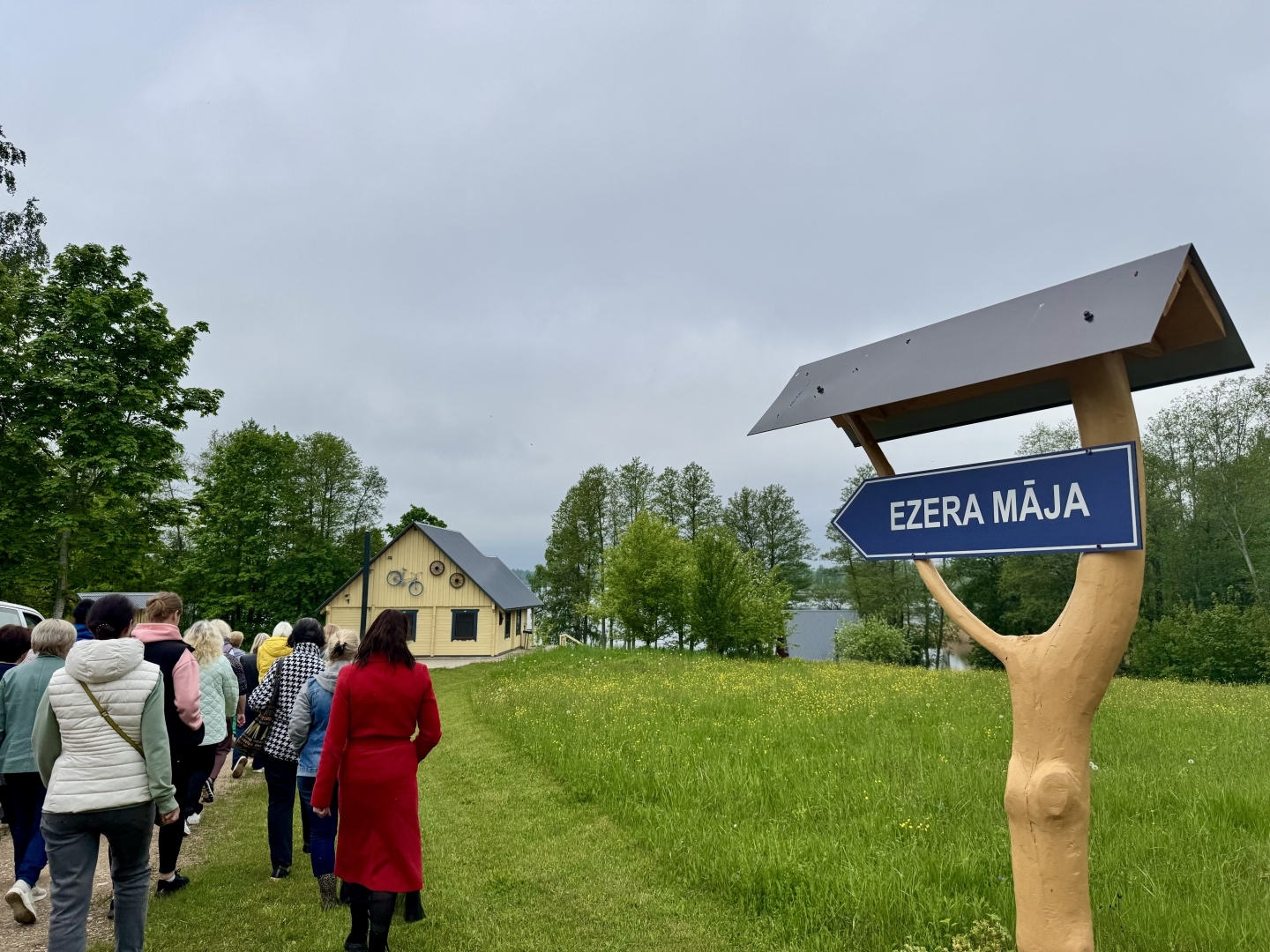 Ceļā uz “Ezera māju”