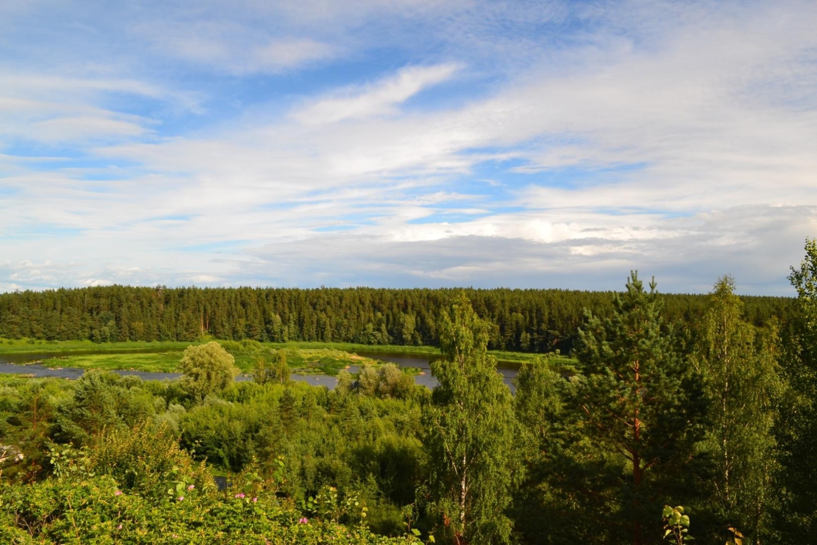 Skats uz apkārtni no skatu laukuma