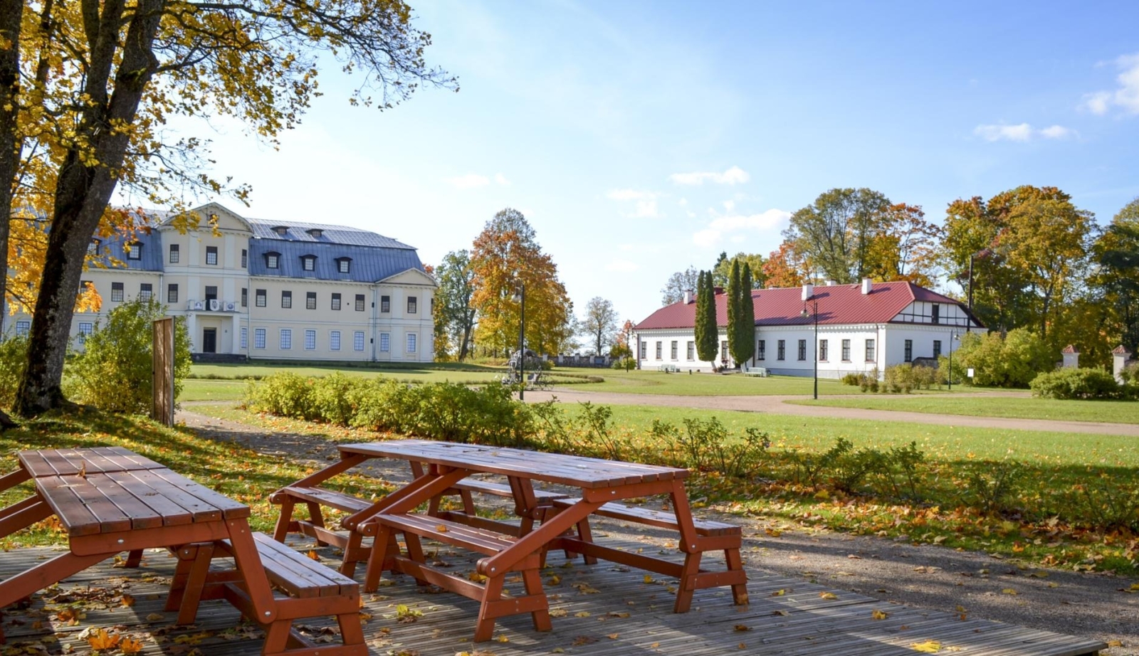 Grāfu Plāteru pils un pils parks