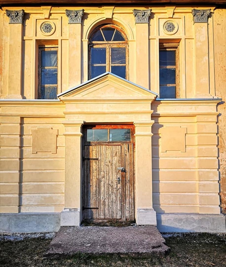 Jaundomes muižas ēkas fasāde