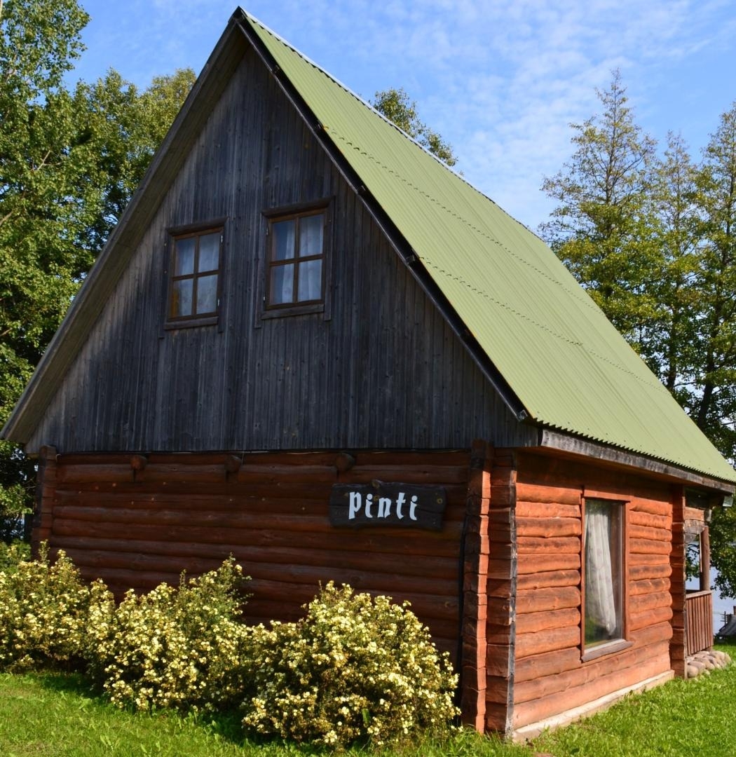Koka brīvdienu māja