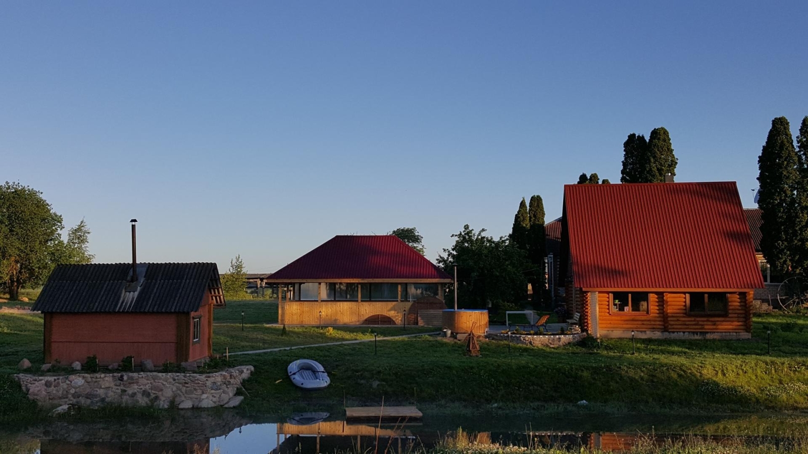 Brīvdienu mājas