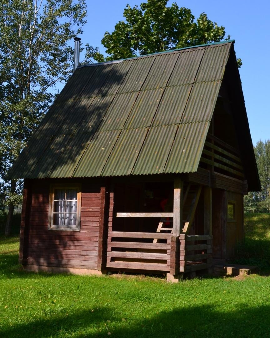 Koka brīvdienu māja