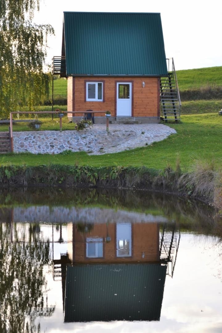 Brīvdienu māja