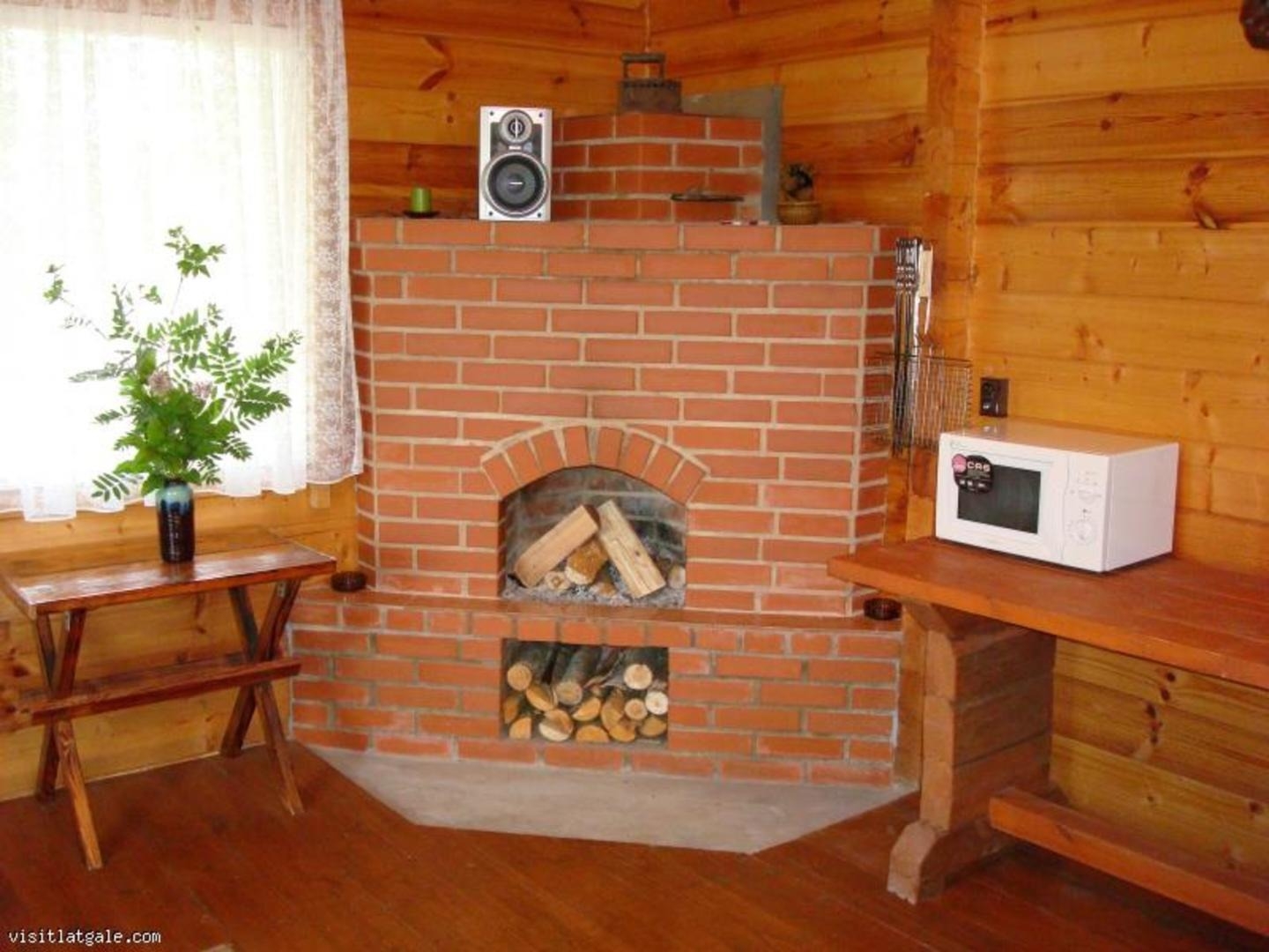 Atpūtas telpa ar kamīnu
