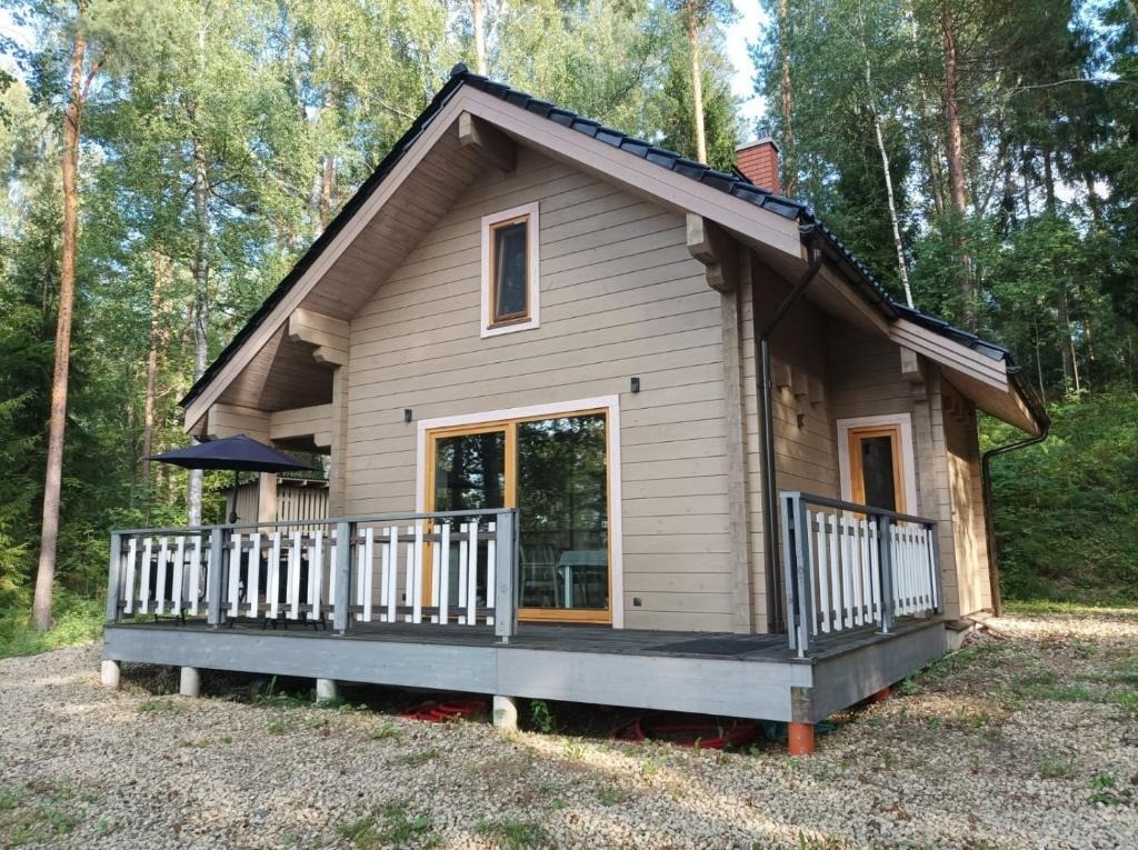 Brīvdienu māja