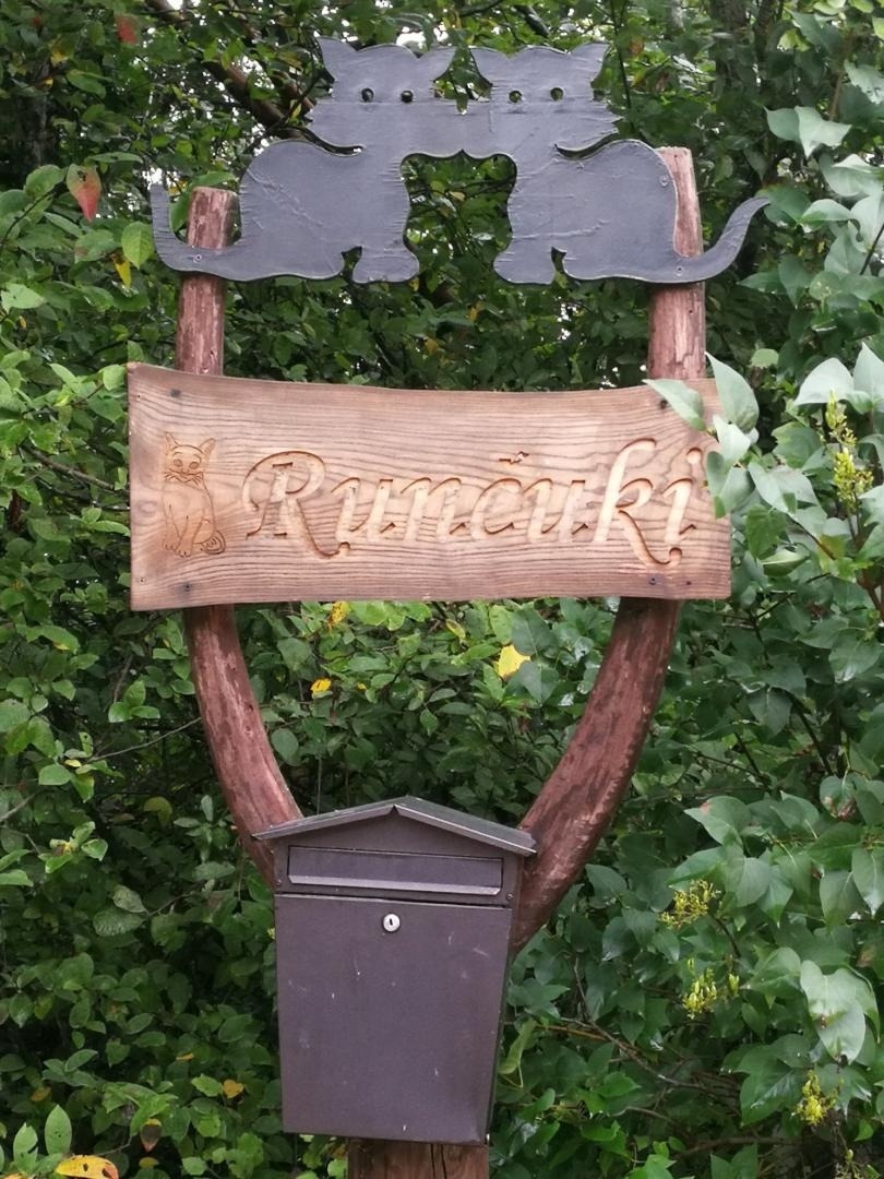 Izkārtne "Runčuki"