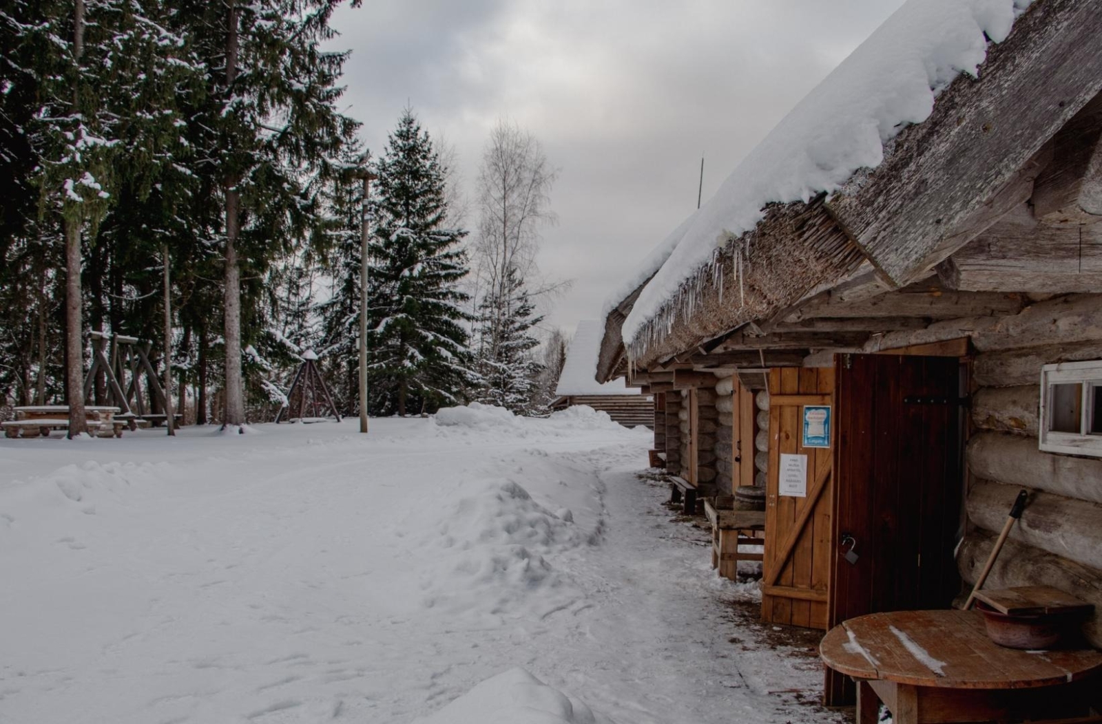 Andrupenes lauku sēta ziemā