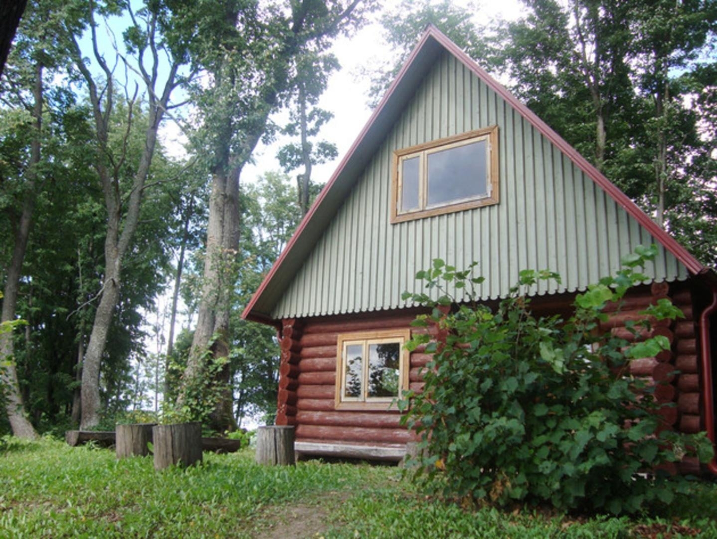 Brīvdienu māja