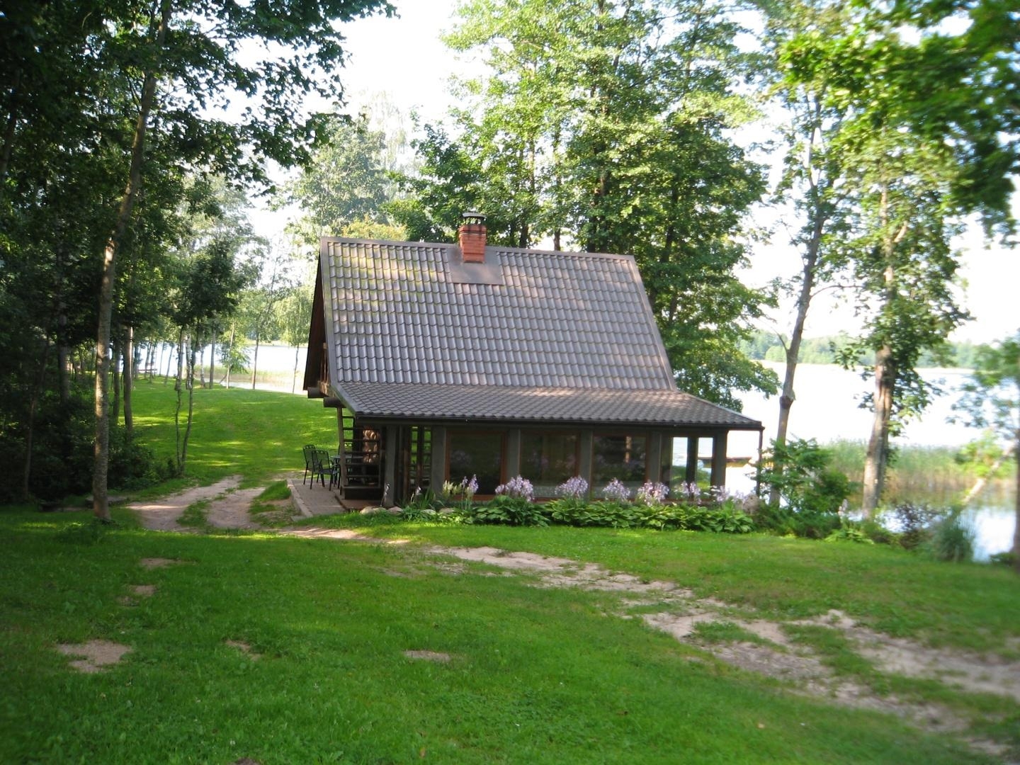 Koka brīvdienu māja