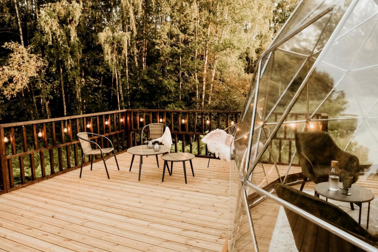 Guļamistaba glampingā