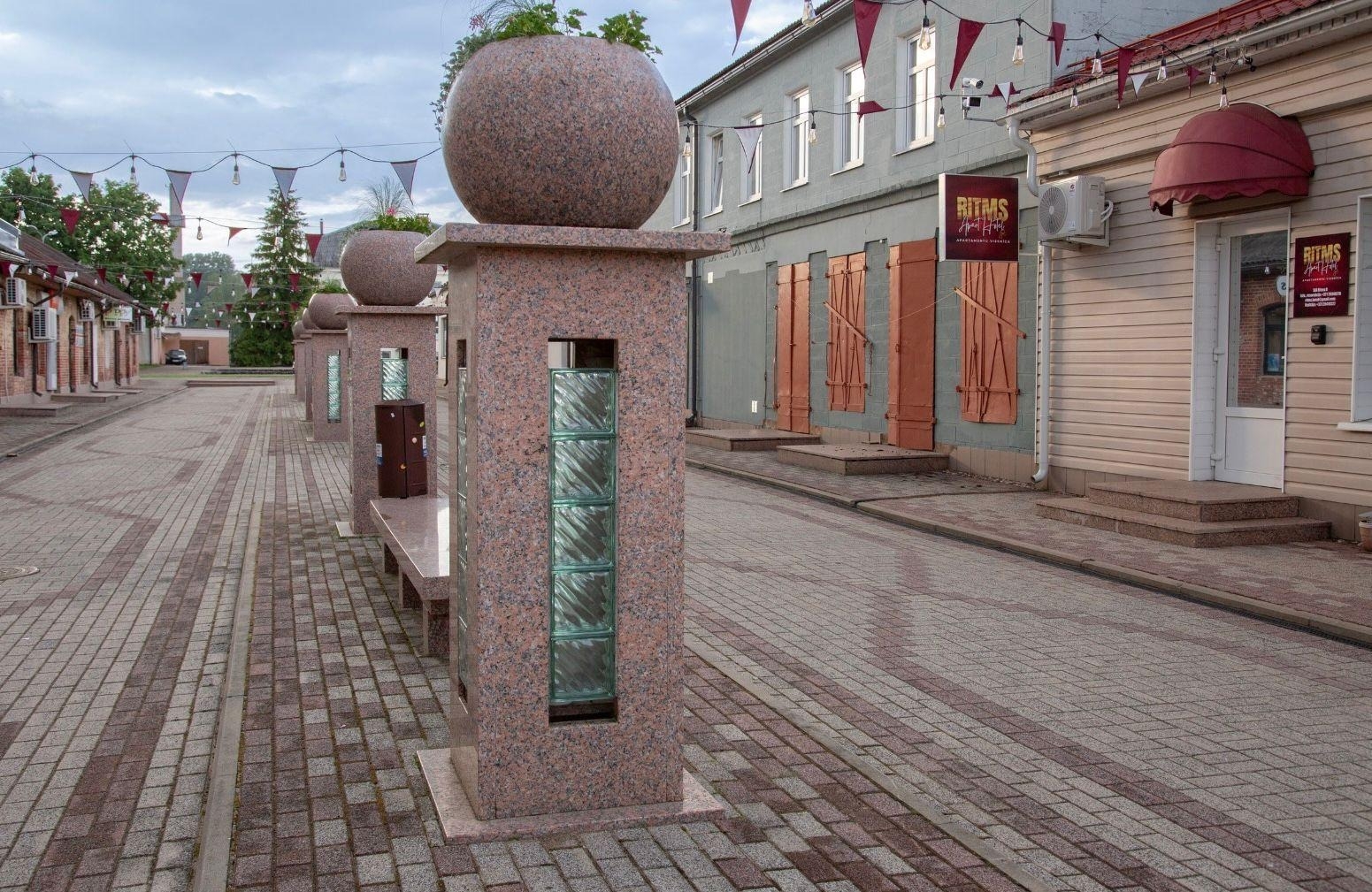 Apartamentu ēka