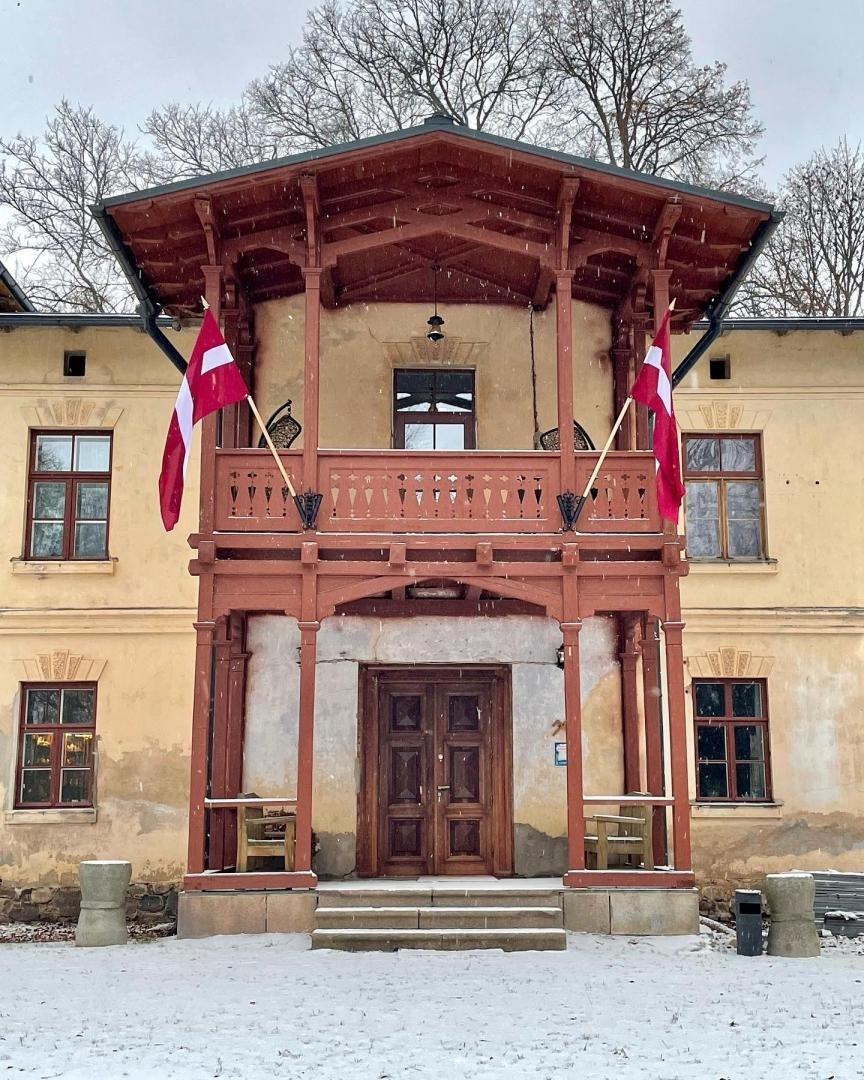 Muižas fasāde