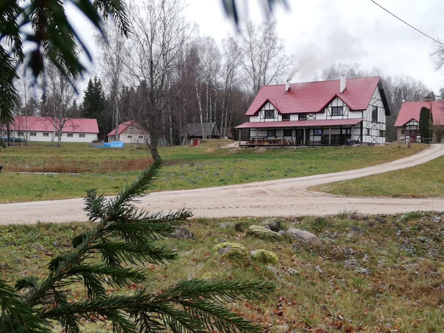 Zirgu sētas panorāma
