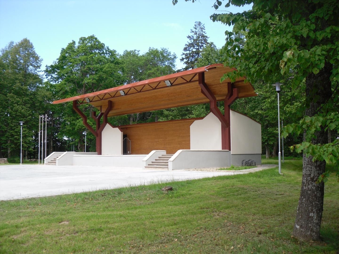 Skatuve Dagdas muižas parkā