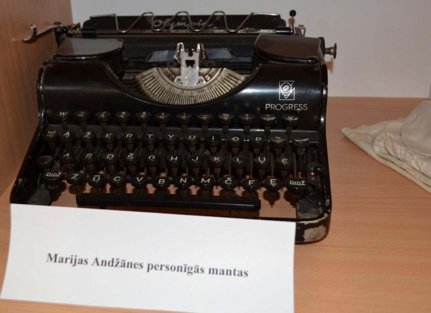 Rakstāmmašīna un Marijas Andžānes personīgās mantas