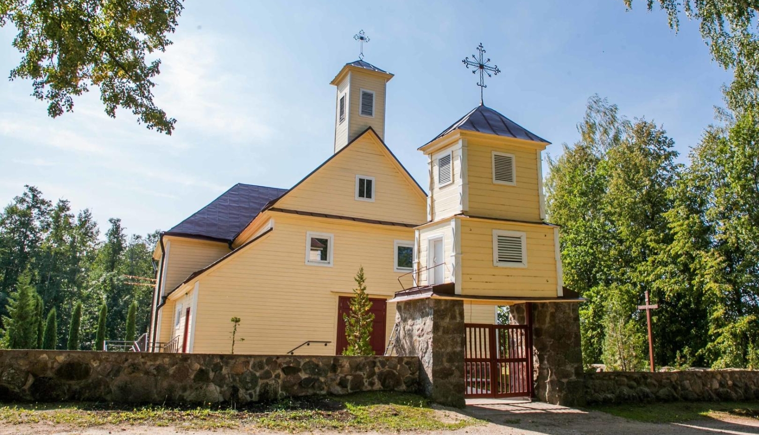 Skaistas Romas katoļu baznīca