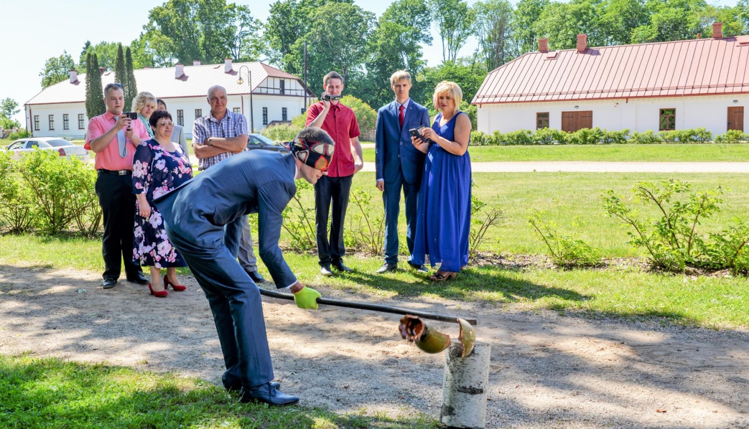 Uzsāc ģimenes dzīvi caur podnieka amatu!