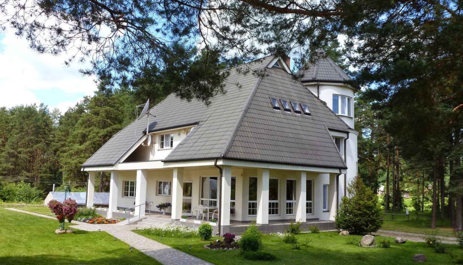 Viesu māja "Priedaine"