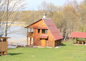 Brīvdienu mājas ēka