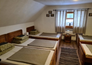 Istaba ar gultām