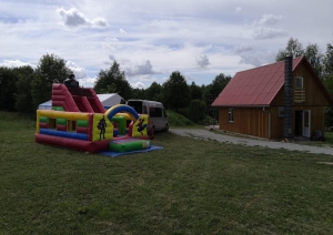 Piepūšamā atrakcija