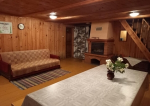 Atpūtas telpa ar kamīnu