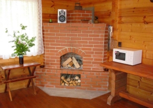 Atpūtas telpa ar kamīnu