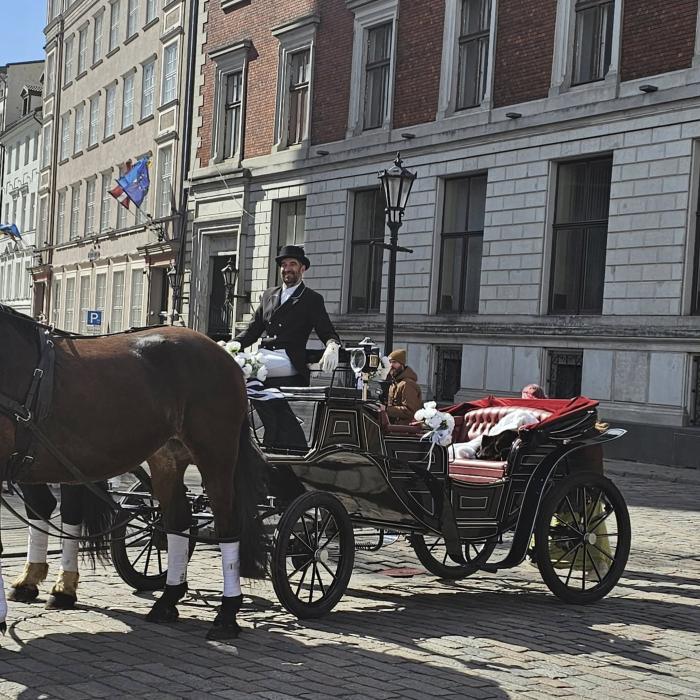 Zirgu sēta "Klajumi"