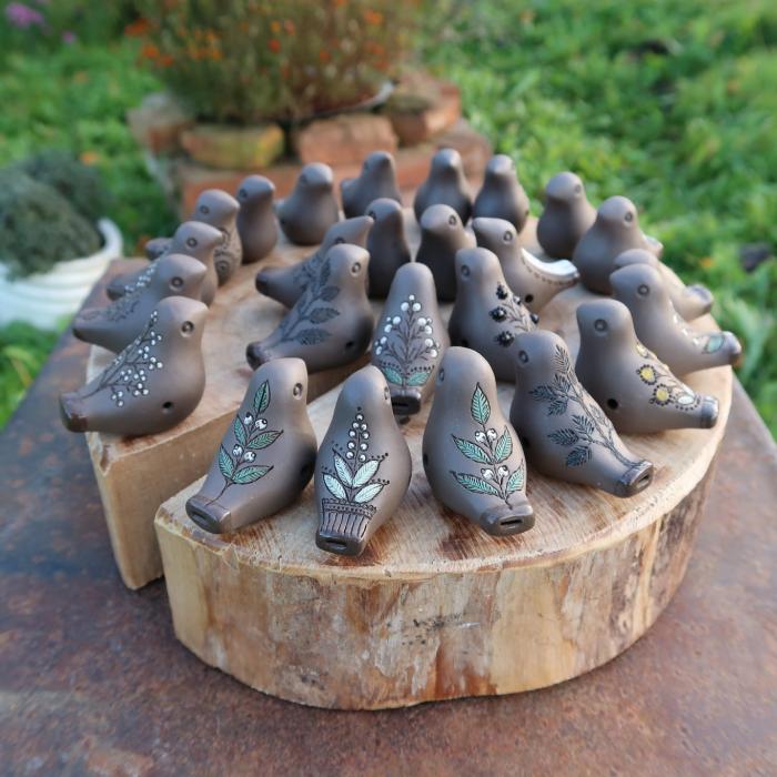 A. Maijera seno mūzikas instrumentu kolekcija- māla svilpaunieki